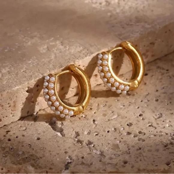 NEW 18K GOLD PEARL HOOP EARRINGS, NICE EARRINGS, CUTE EARRINGS - Picture 5 of 7